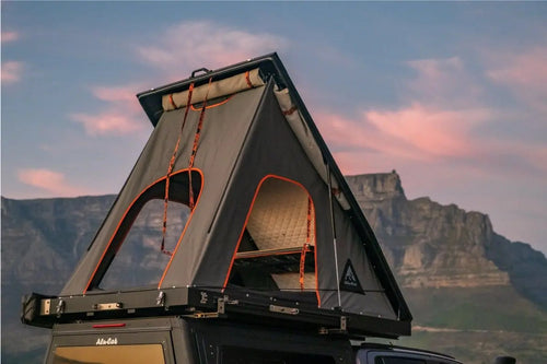 Alu-Cab Gen 3-R Hard Shell Rooftop Tent