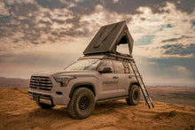 Load image into Gallery viewer, Aspen Lite XL - Rooftop Tent