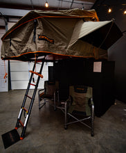 Load image into Gallery viewer, Darche Hi-View 1800 Rooftop Tent